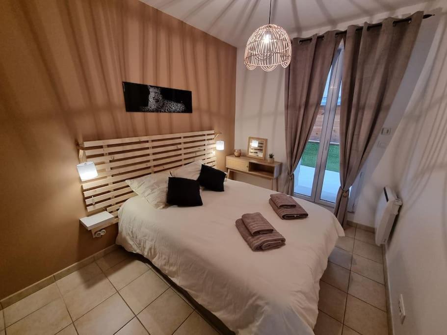 Agreable Appartement Avec 2 Places De Parking Dans Le Garage เบซิเยร์ ภายนอก รูปภาพ